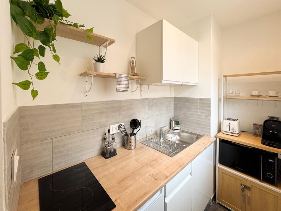 Studio Cosy Carnot - 15 min des Plages Apartment in Cannes