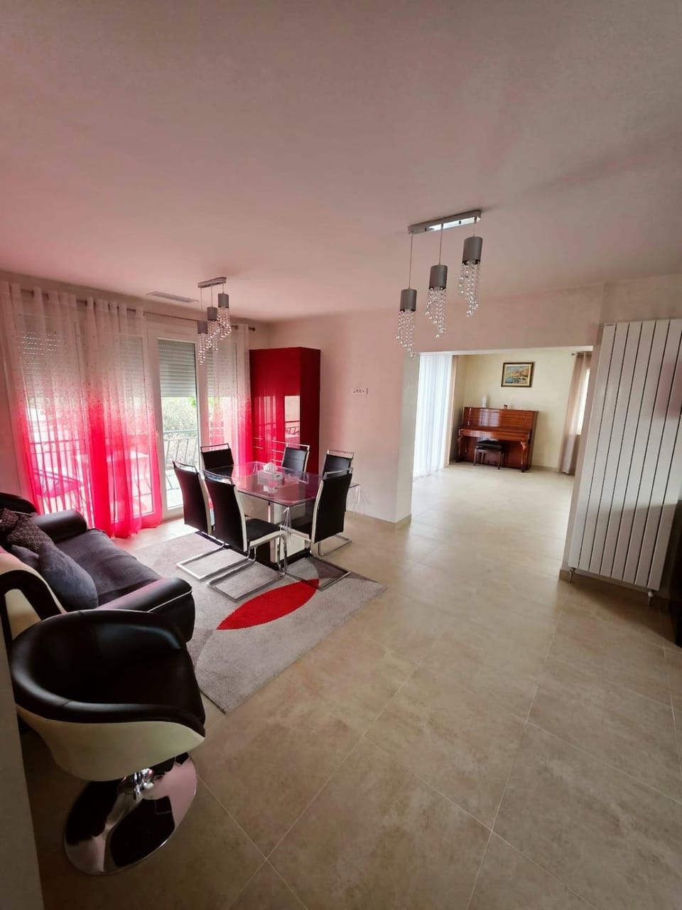 Mika House in Valence