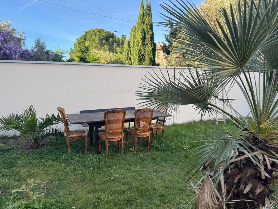 Mika House in Valence