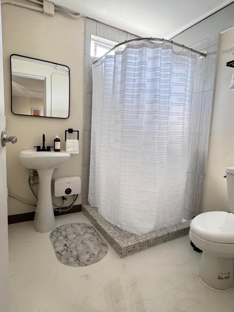 Suite 02 Montenegro Cerca de Consulado Apartment in State of Nuevo Leon
