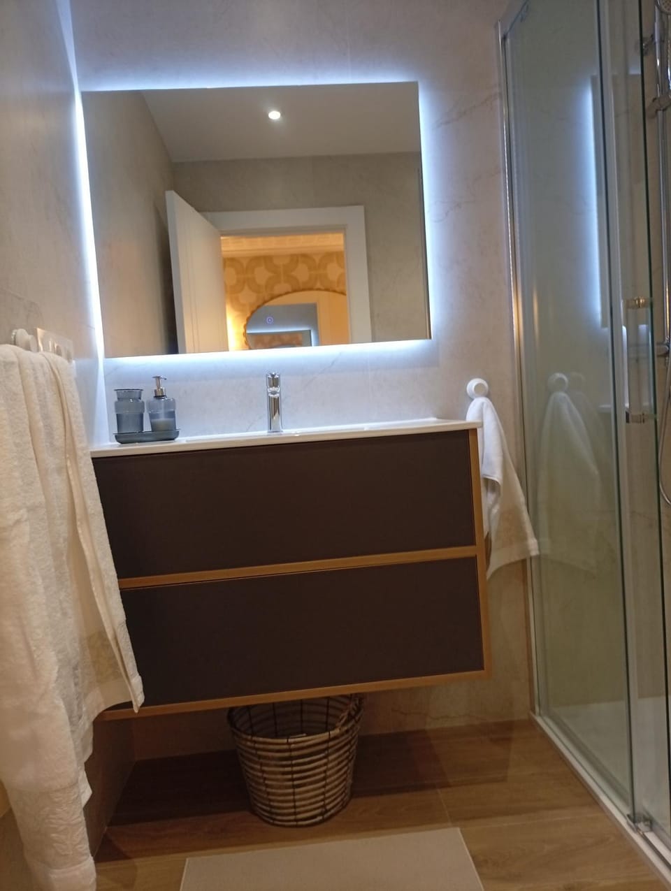 Las Meanas Presbítero 6 Apartment in Aviles