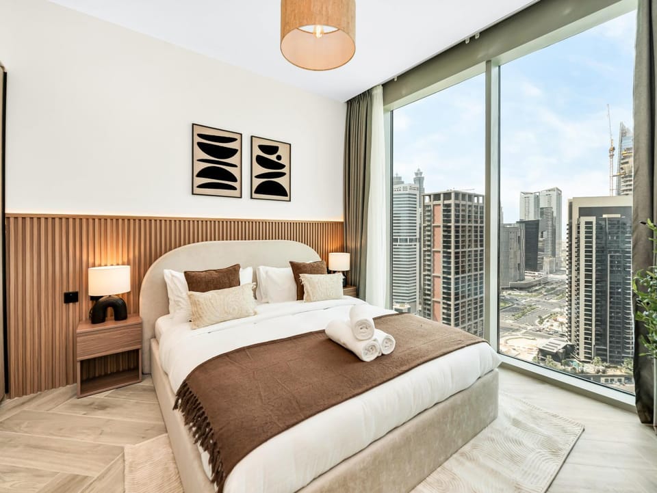 Bed, Photo of the whole room, Bedroom, City view