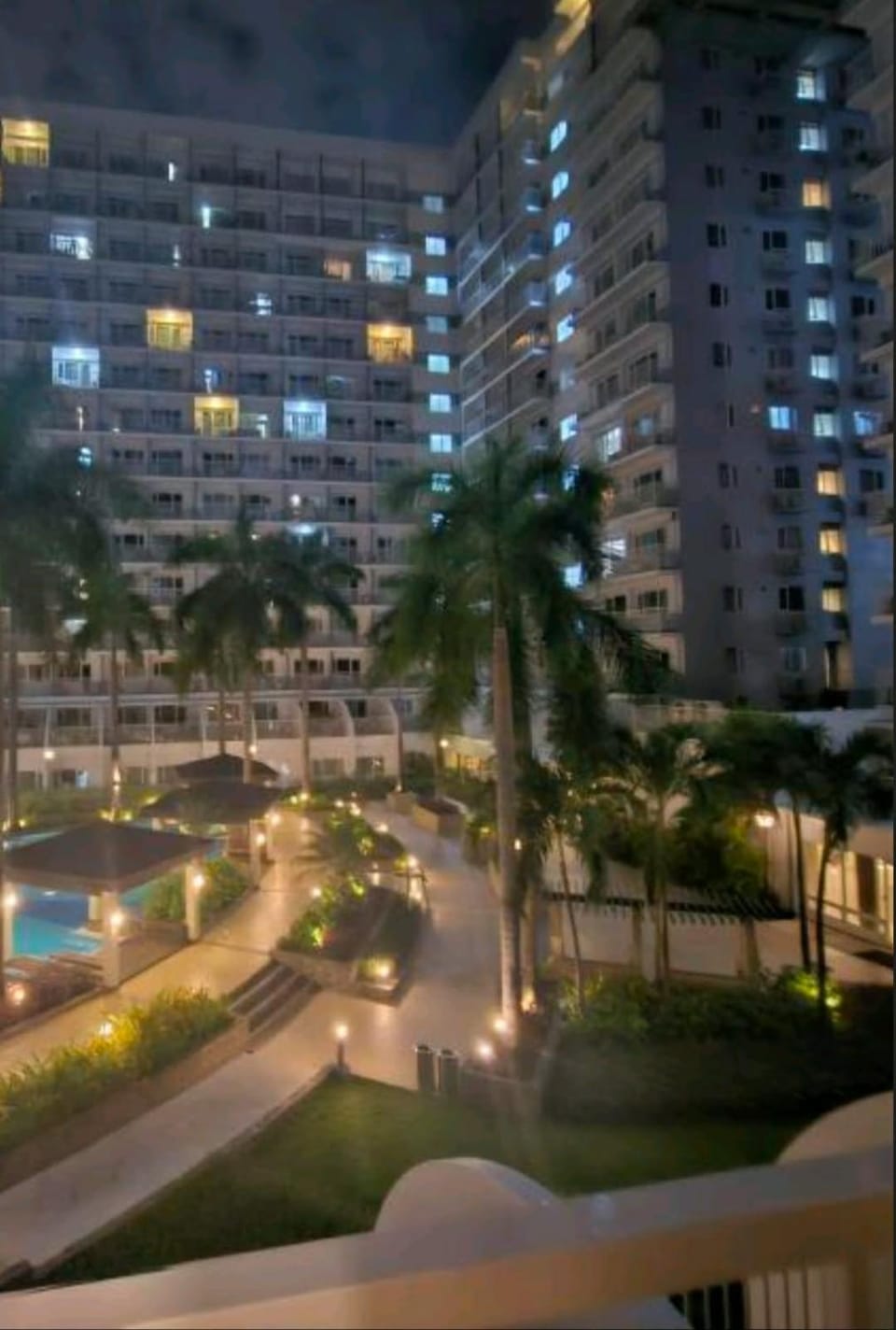 Moa Staycation shell residences Hostel in Pasay