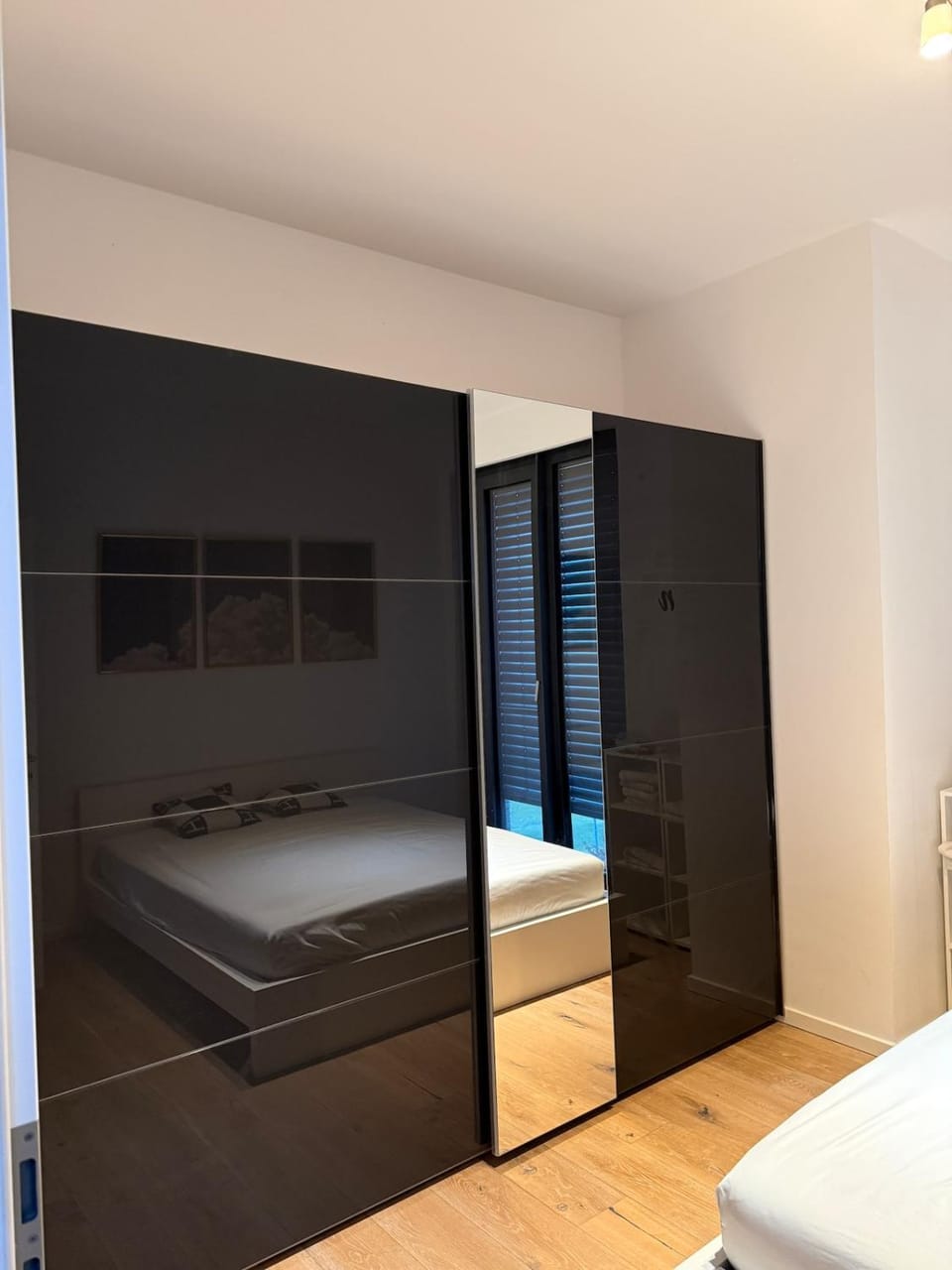 Bedroom, wardrobe