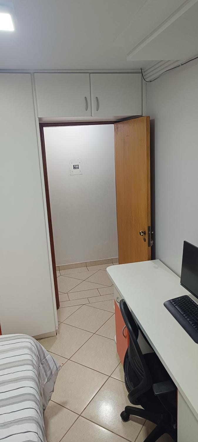 Casa de 4 quartos com piscina e churrasqueira ao lado do aeroporto House in Goiania