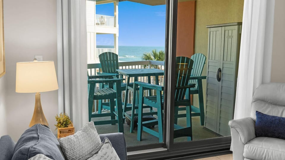 Condo with Gulf View Direct Beach Access Indoor Outdoor Pool 450 in Free or Discounted Activities Every Day House in Orange Beach