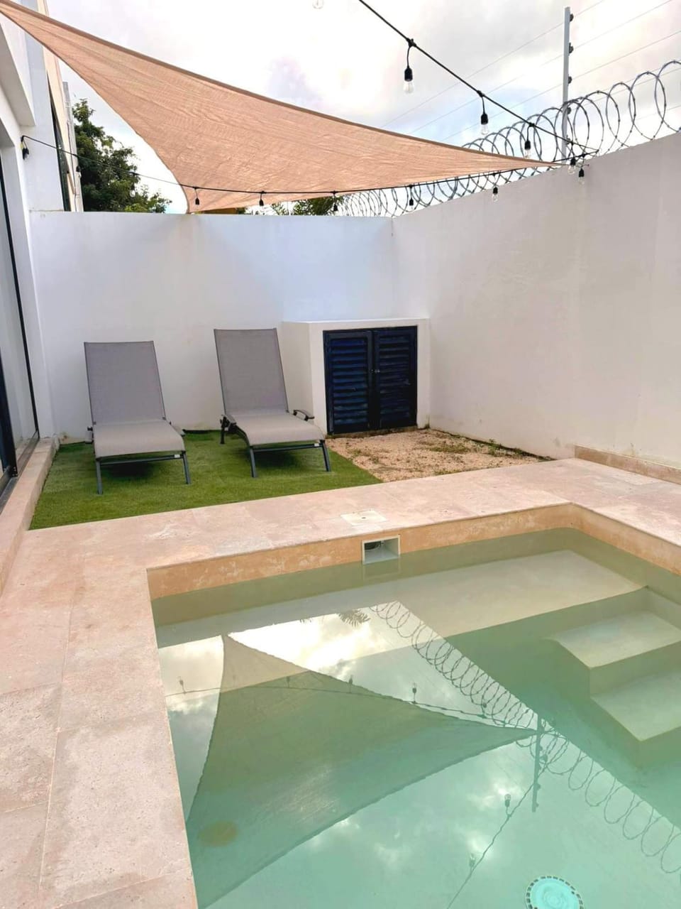 Swimming pool