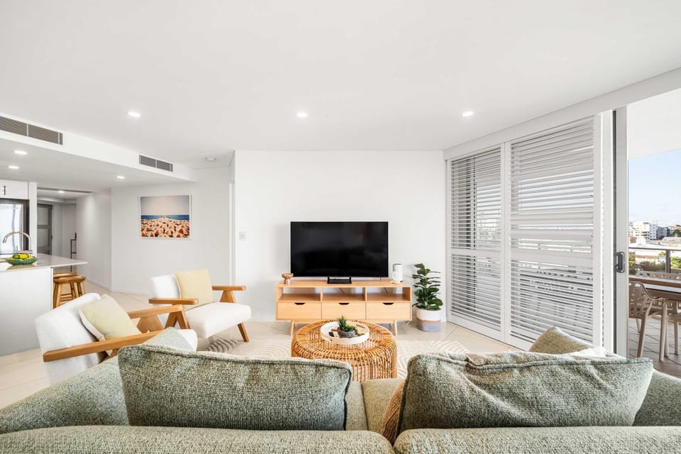 TV and multimedia, Seating area, Evening entertainment