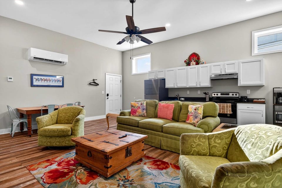 The Matt Winn Suite A Cozy Modern Brick Home House in Shively
