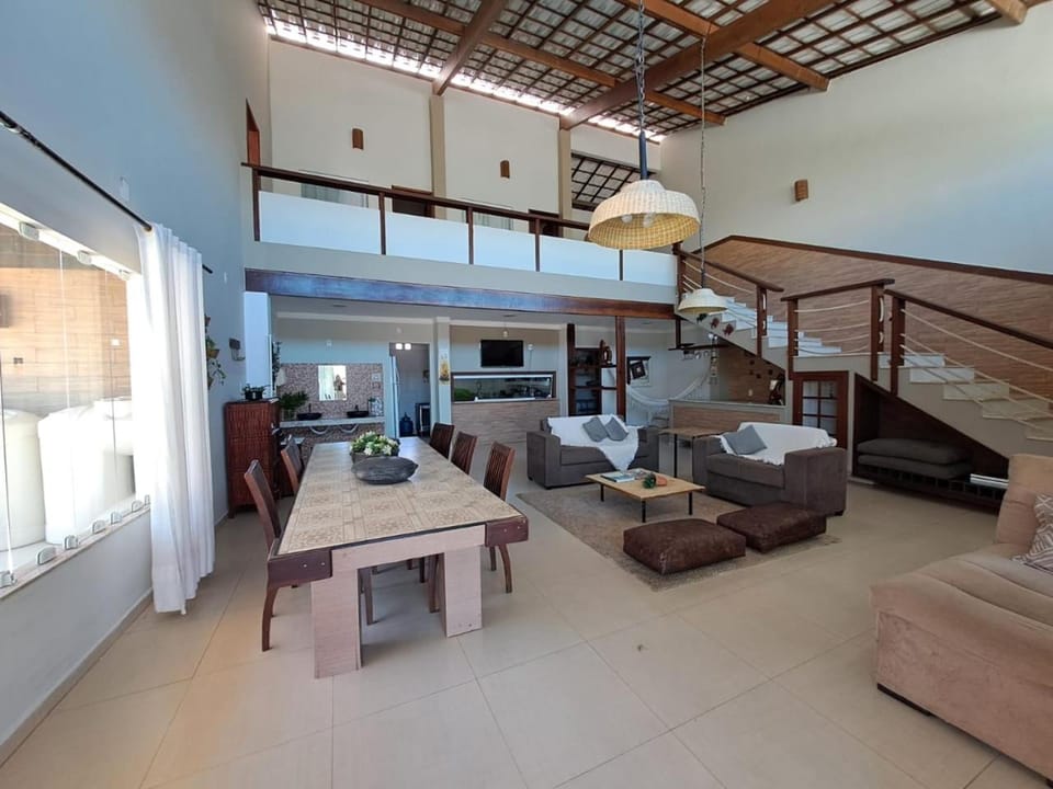 Restaurant/places to eat, TV and multimedia, Living room, Seating area, Dining area, minibar