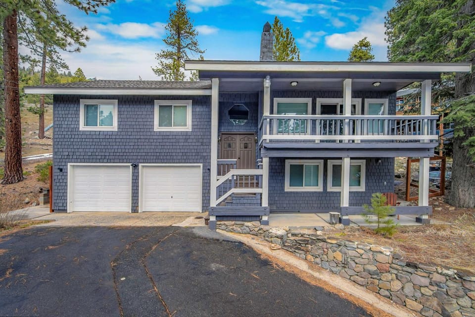 Donner Lake Delight - Near Lake, Truckee Escape House in Truckee