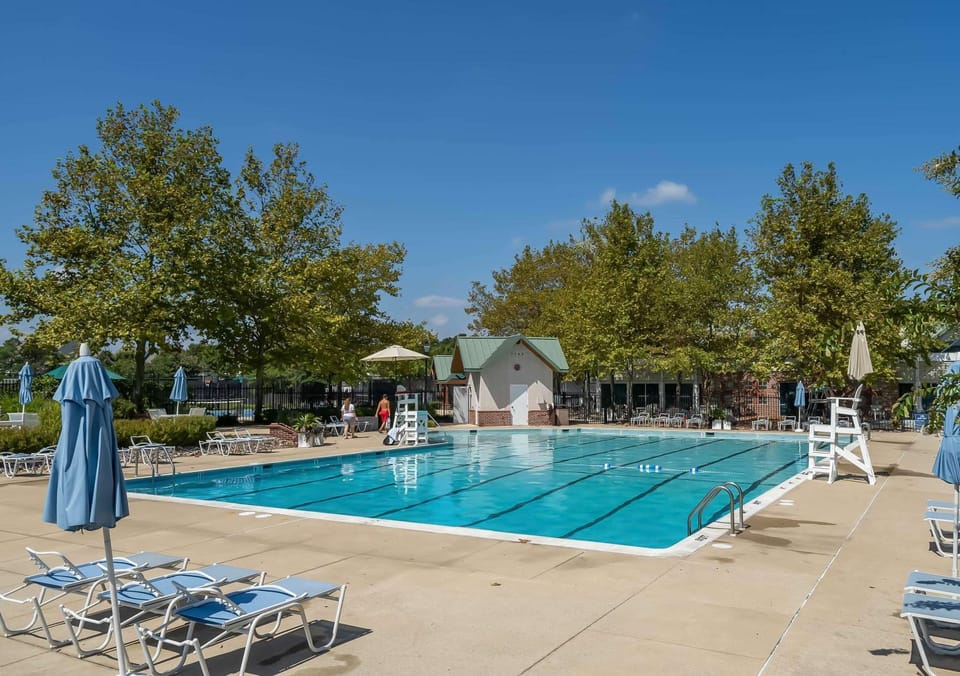 Bear Trap Glory Pools & Golf House in Ocean View