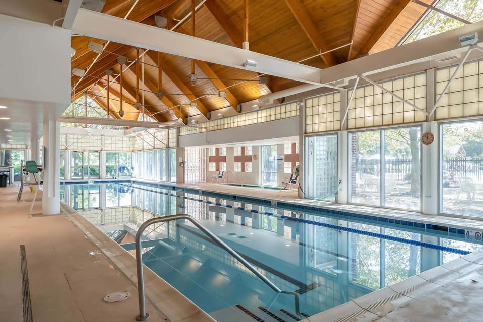 Bear Trap Glory Pools & Golf House in Ocean View