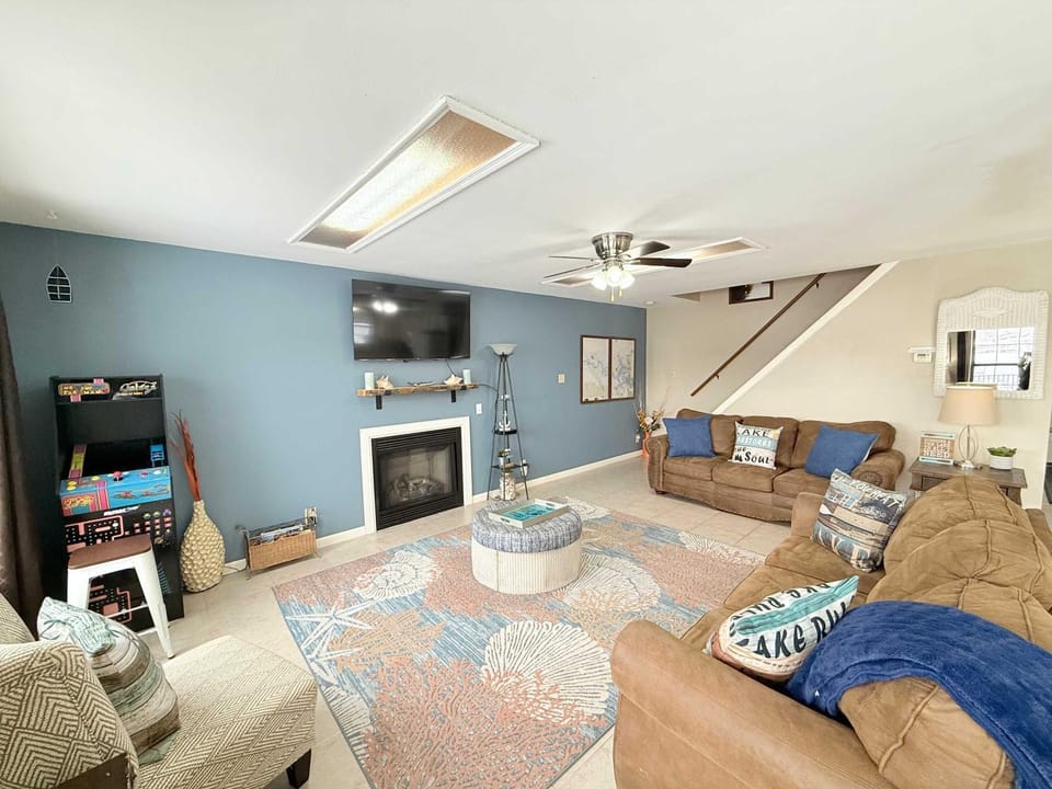 A-Frame of Mind Lakefront Home House in Lake of the Ozarks