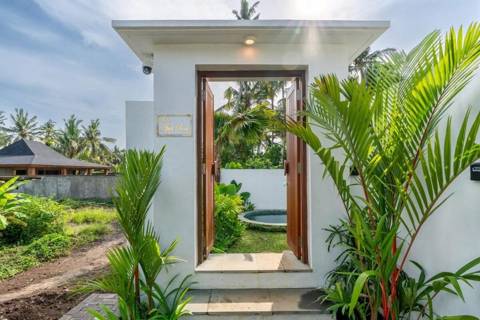 Villa Apuh Rose Villa in Sukawati
