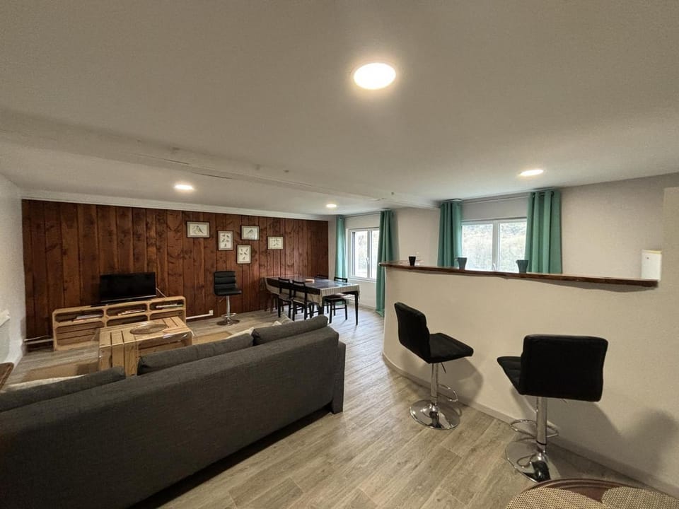 Appartement moderne vue campagne - 2 pers. - FR-1-489-624 House in Auvergne-Rhône-Alpes