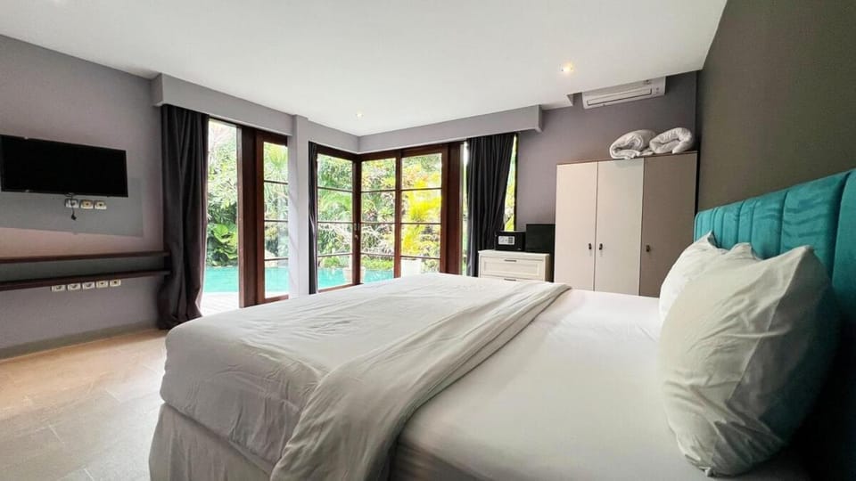 Stylish central 4 bedrooms villa in Umalas Villa in North Kuta