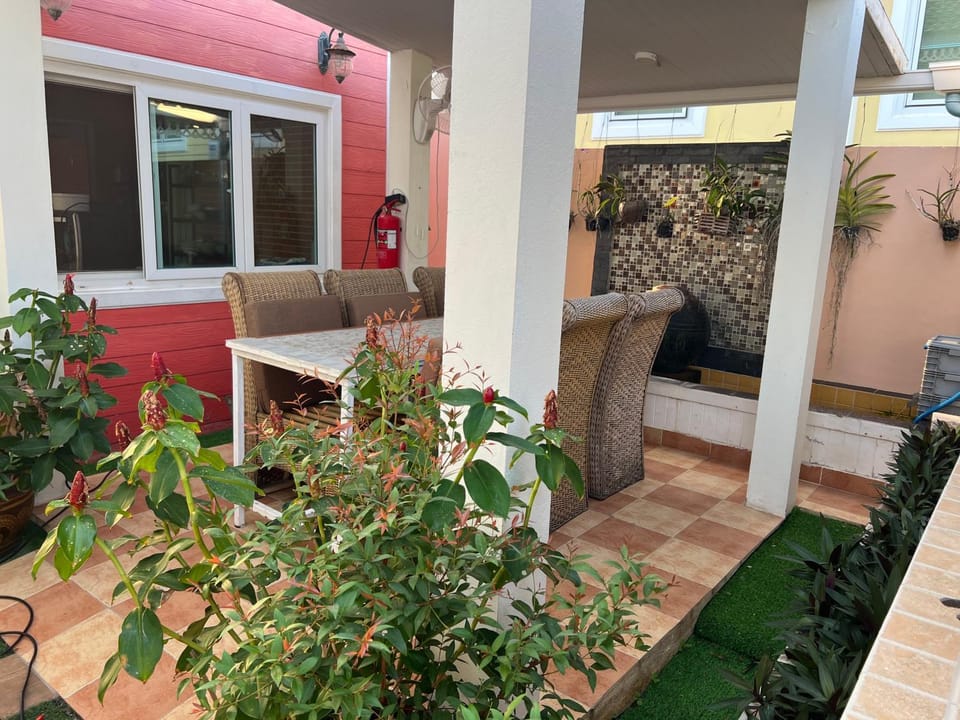 Charming quirky Thai style house Vacation rental in Nong Kae