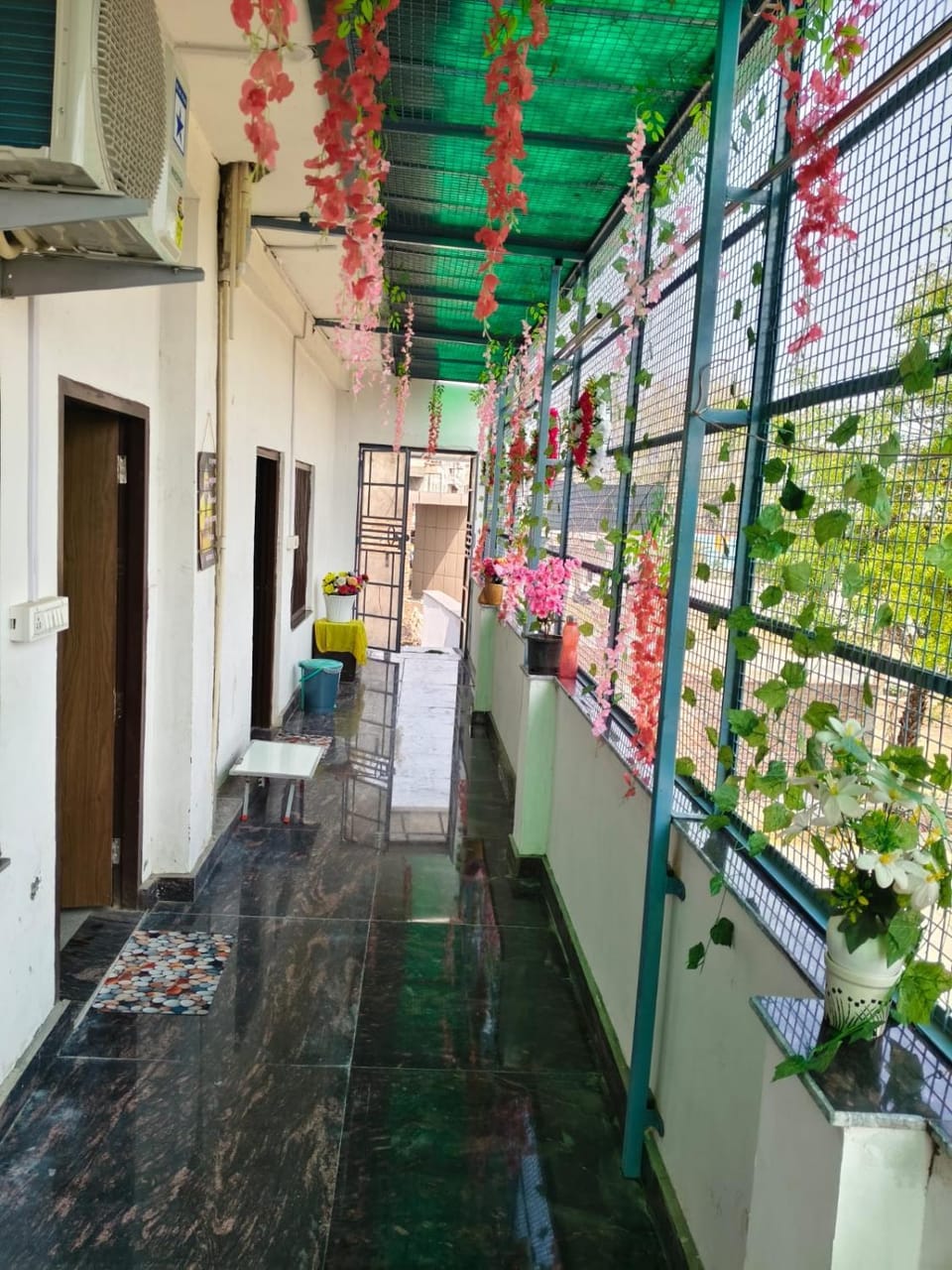 SHRI SHYAM NIKUNJ- INDEPENDENT boutique stay Apartment in Uttar Pradesh