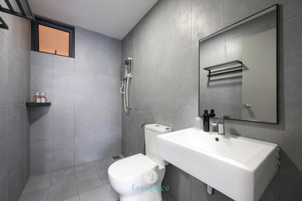M Vertica KL - 4 min drive Sunway Velocity Mall - Jln Cheras 6 Pax Apartment in Federal Territory of Kuala Lumpur
