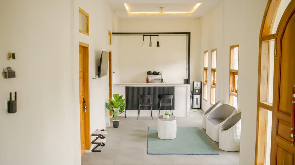 Communal lounge/ TV room, Living room