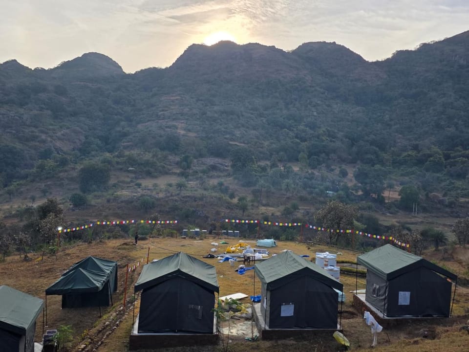 Nomad Nivas Campsite Campground/ 
RV Resort in Gujarat