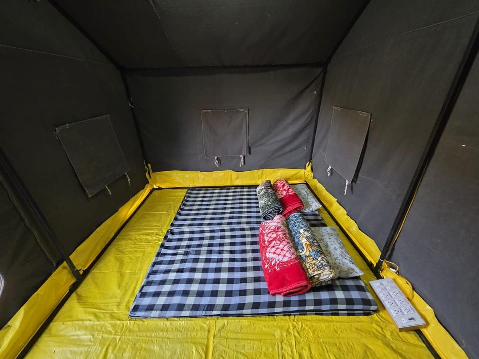 Nomad Nivas Campsite Campground/ 
RV Resort in Gujarat