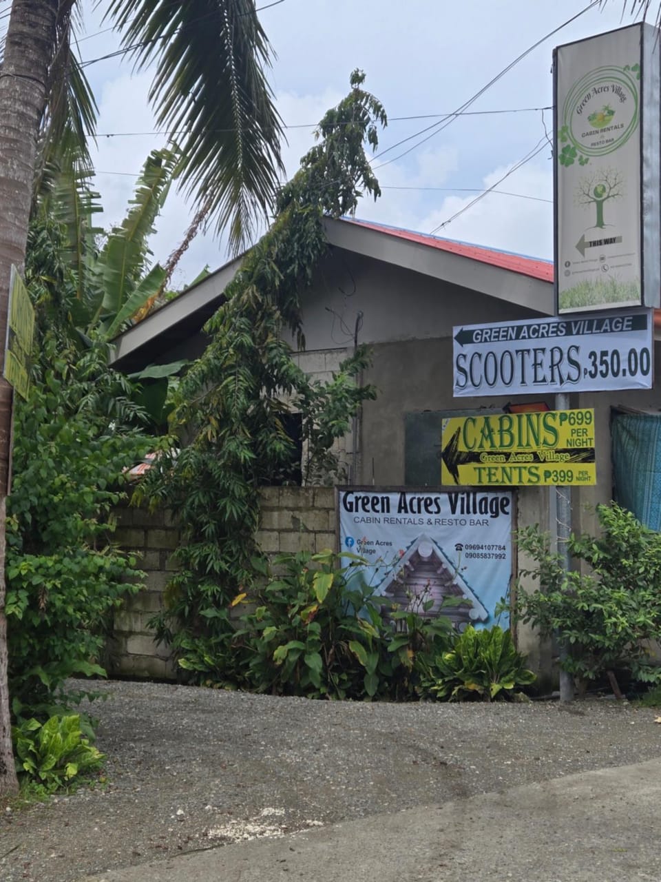 The Cabins at Green Acres Village - Cozy Nature Stay in Moalboal Cabin in Central Visayas