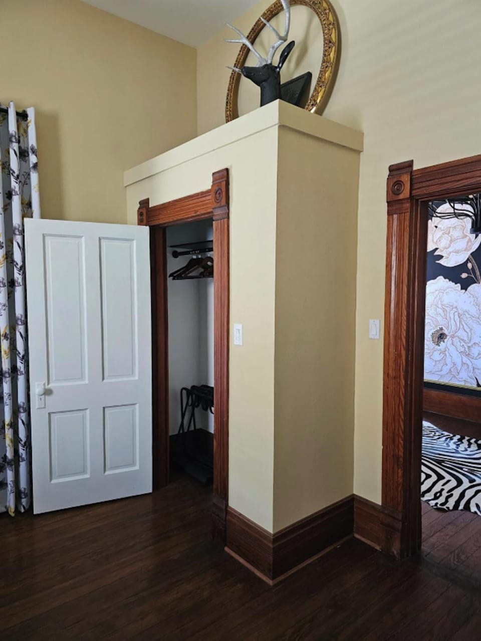 Doc's Holliday Inn, Western Vibes, Walk to Downtown House in Lake Texoma
