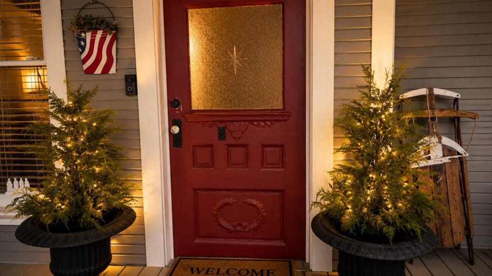 Doc's Holliday Inn, Western Vibes, Walk to Downtown House in Lake Texoma