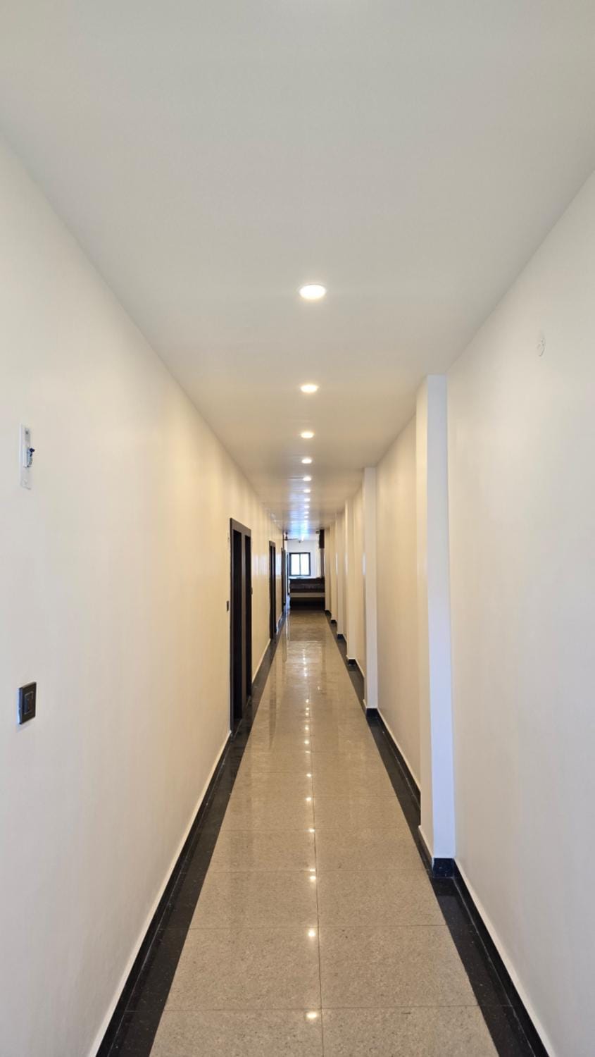 SHRI DIVYAM Hotel & Restaurant Hotel in India