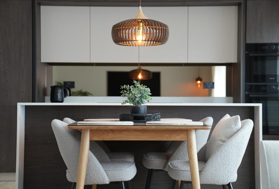 Kitchen or kitchenette, Decorative detail, Seating area, Dining area