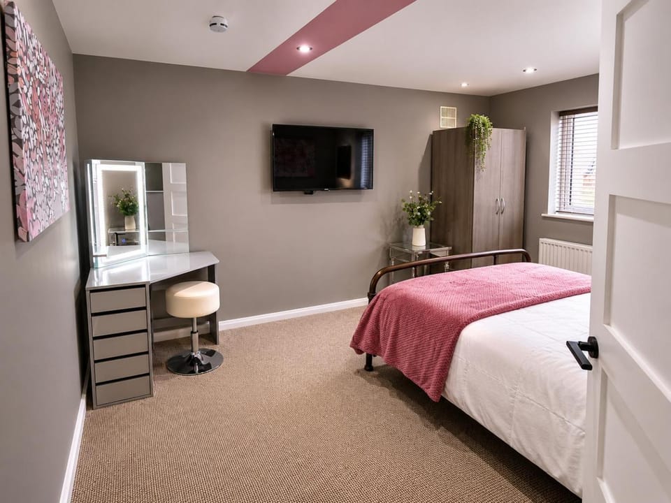 Chester Charm - Spacious 3 Bedroom House House in Chester