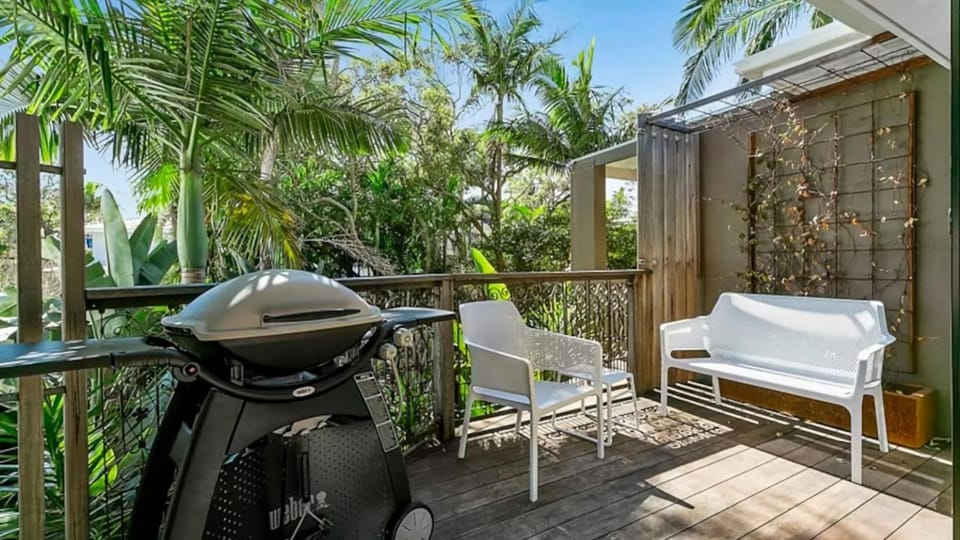 Tropical Escape a Sunshine Beach Retreat Apartment in Sunrise Beach