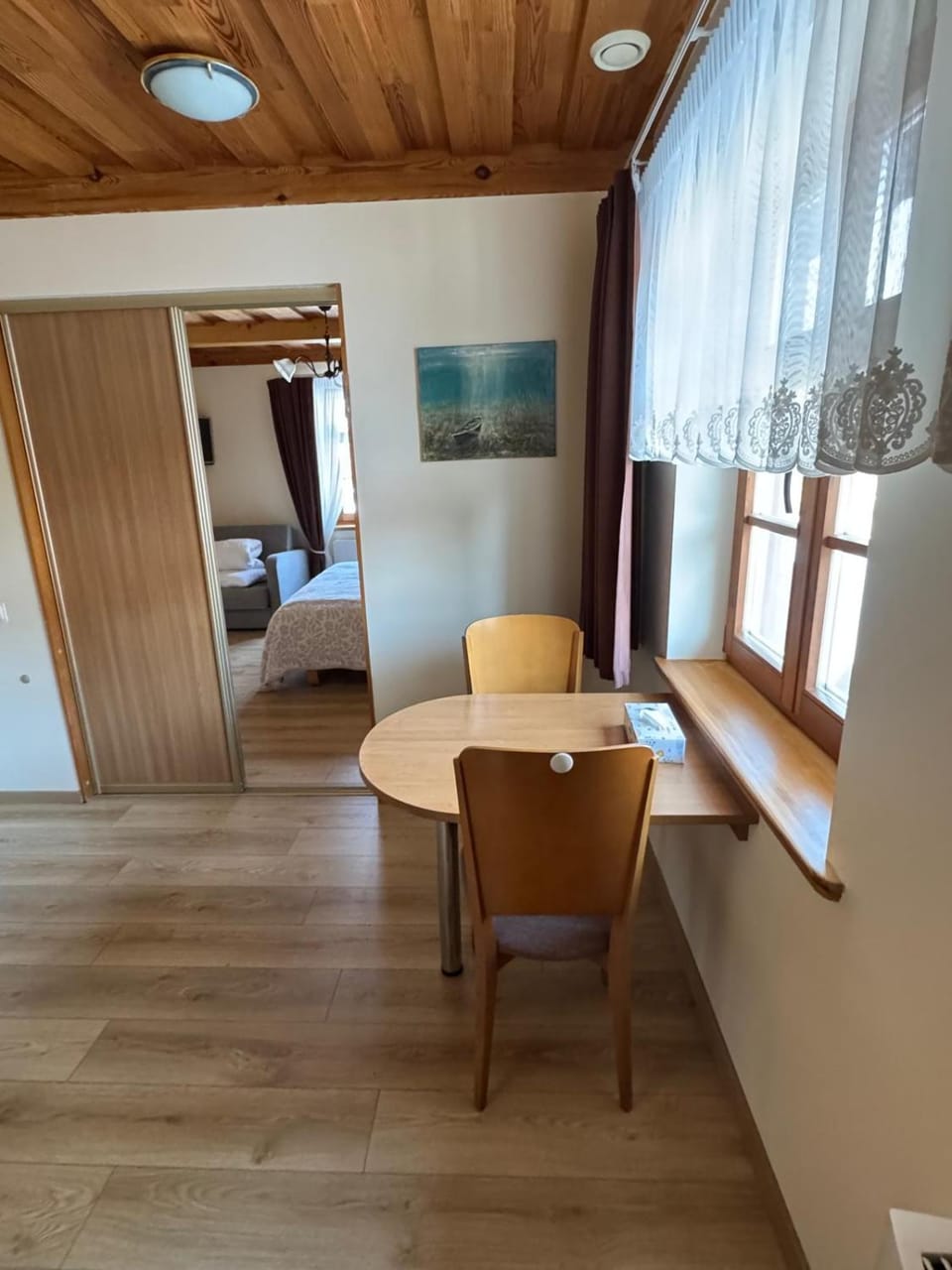 Seating area, Dining area