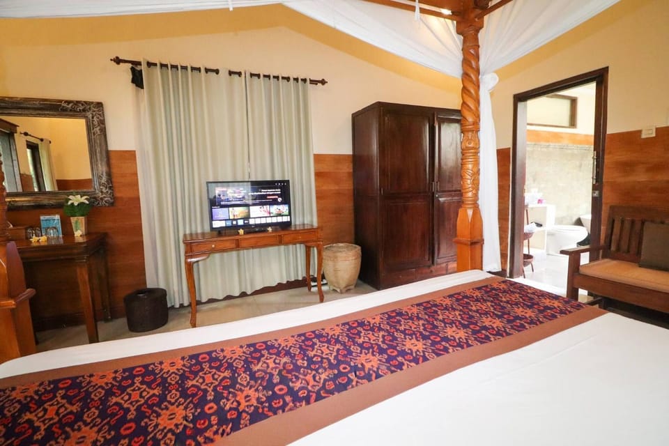 Charming Garden Suite Villa Pool Access Bed and Breakfast in Ubud
