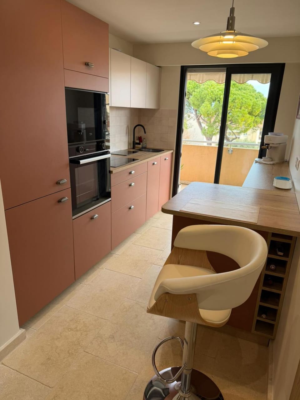 Beautiful two-room apartment with sea and mountain views Apartment in Antibes