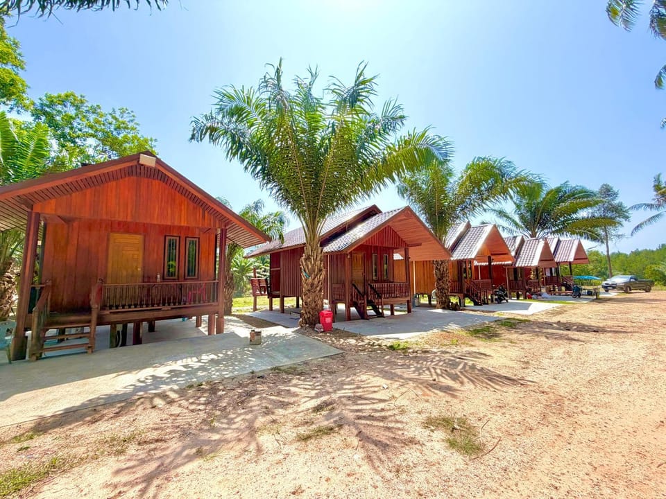Koh yao longrak resort Bed and Breakfast in Krabi Changwat