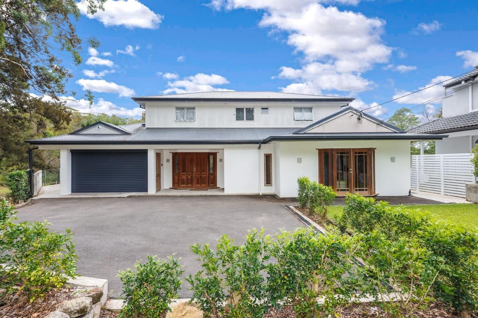 Property building, Day, Garden