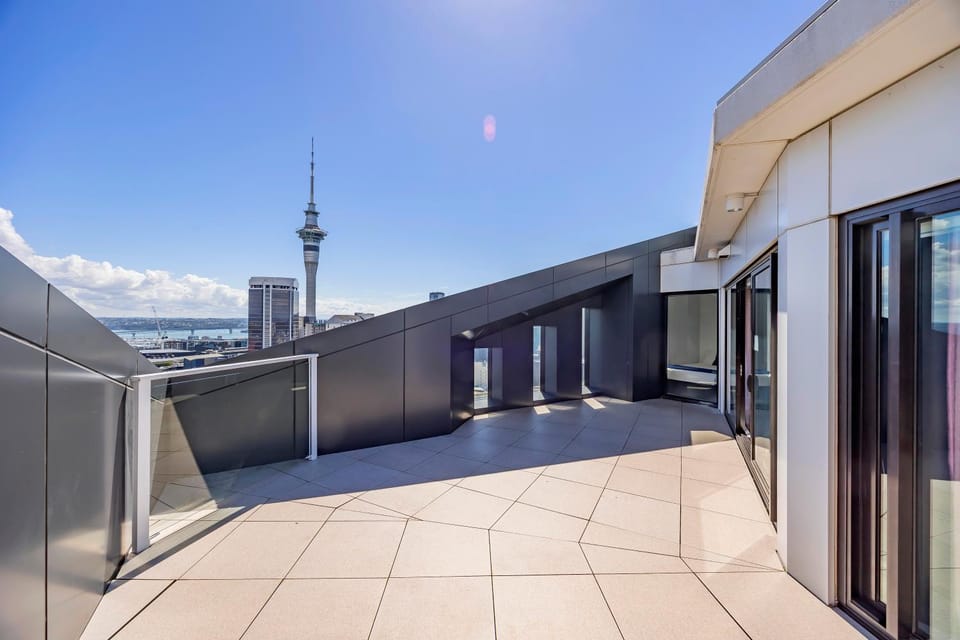 Balcony/Terrace, City view, Landmark view