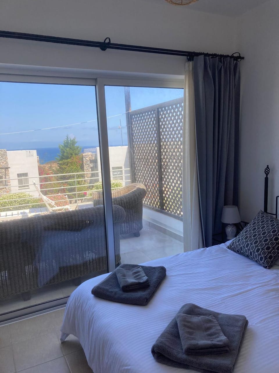 Charming 2-Bedroom Apartment with Ocean Views in Baheli Apartment in Famagusta District