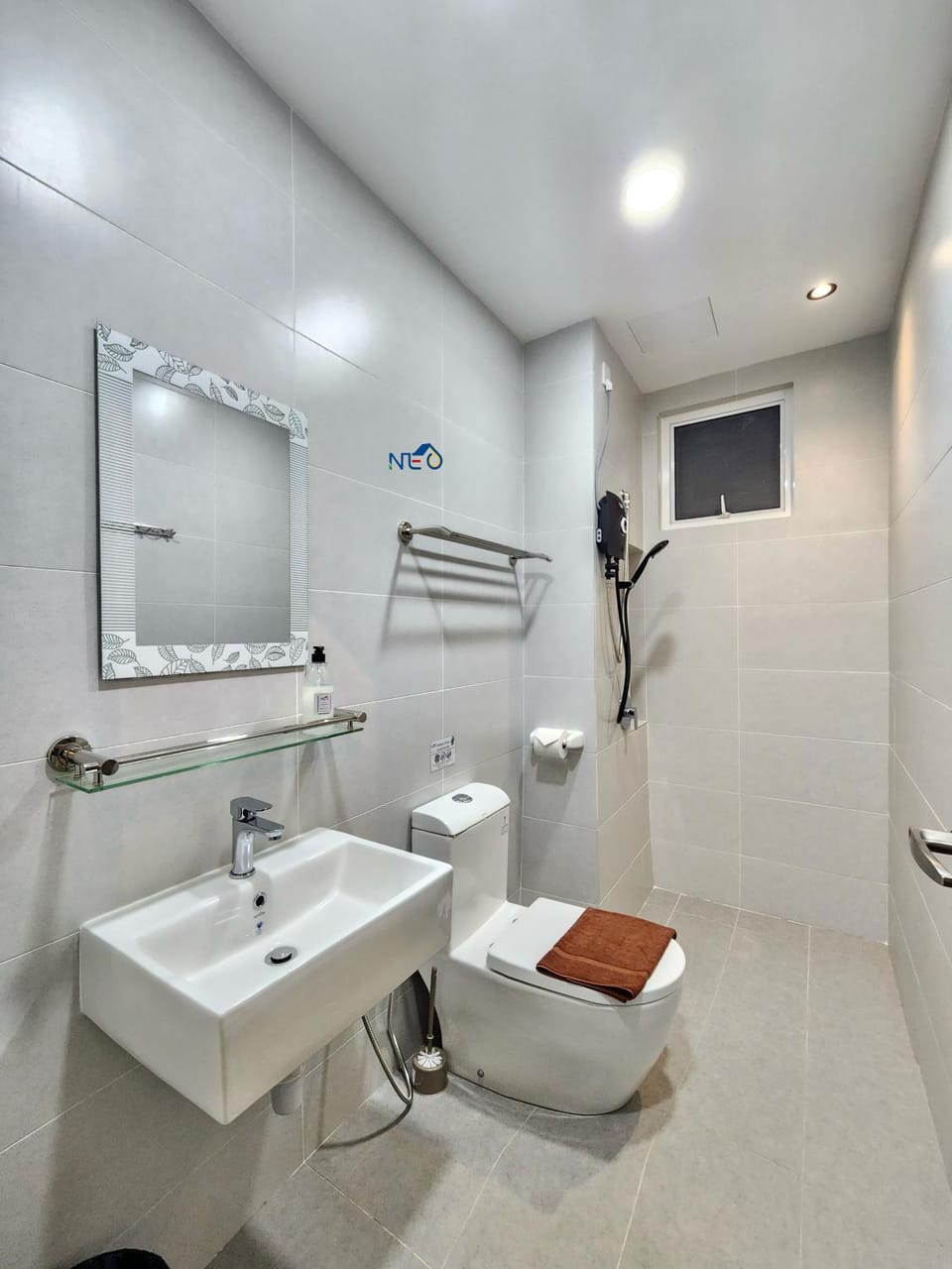 Shower, Toilet, Bathroom