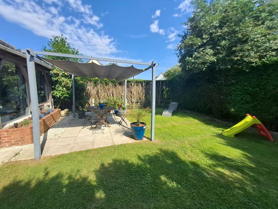 Garden, sunbed