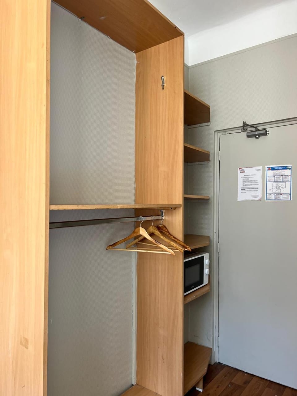 Welcome Apartment hotel in Issy-les-Moulineaux