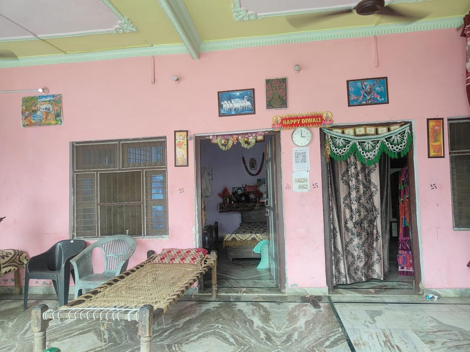 Dheeraj Kumar Homestay Vacation rental in Uttar Pradesh