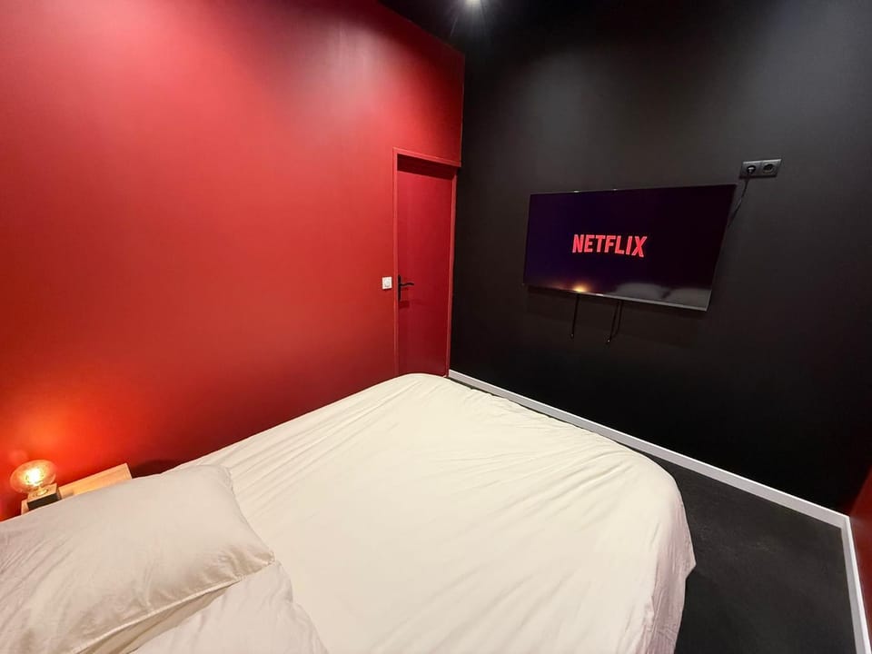 Loft au Vieux-Port de Marseille -Jeux & Ciné-room Apartment in Marseille