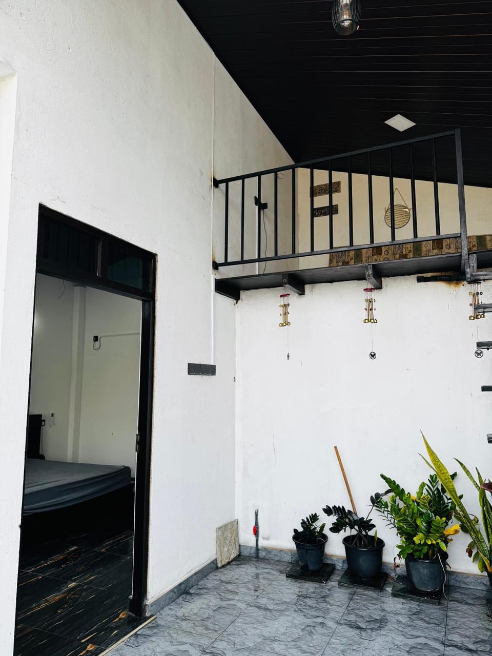 22 apartments House in Western Province