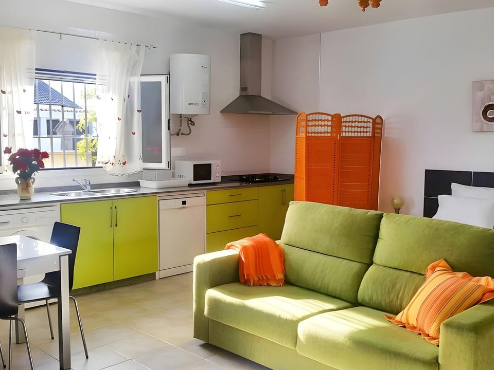 Casa con jardin privado y zona de barbacoa Apartment in La Janda