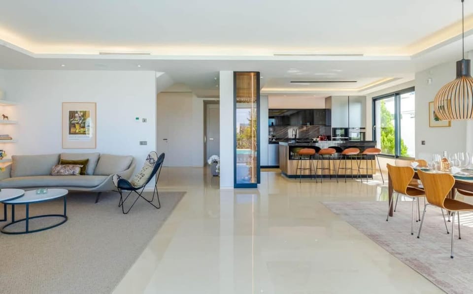 Lux Villa Puente Romano Villa in Marbella