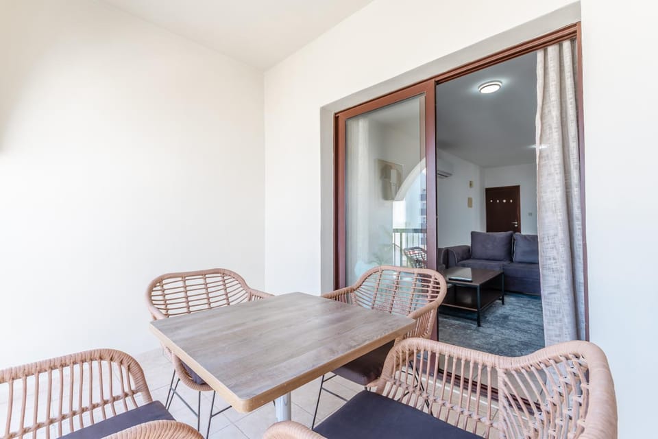 Balcony/Terrace, Living room, Seating area